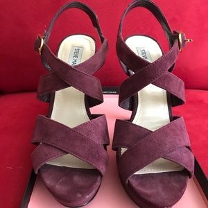Steve Madden burgundy heels
